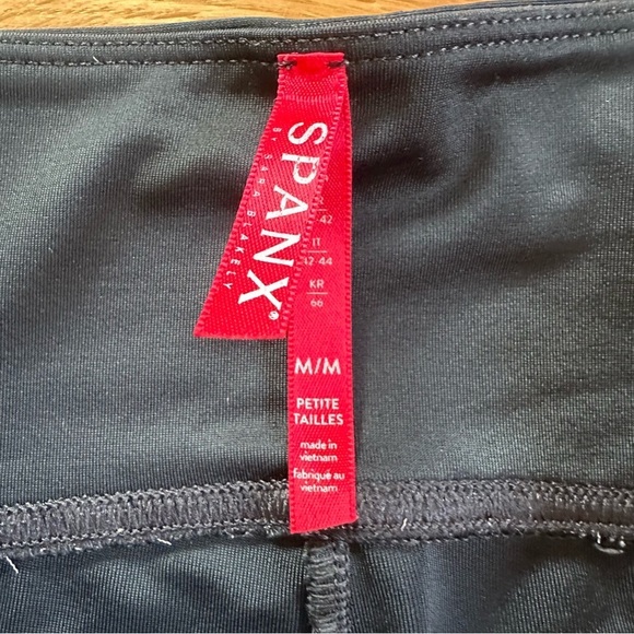 Spanx Faux Leather Legging Black Sz MP - Picture 5 of 9